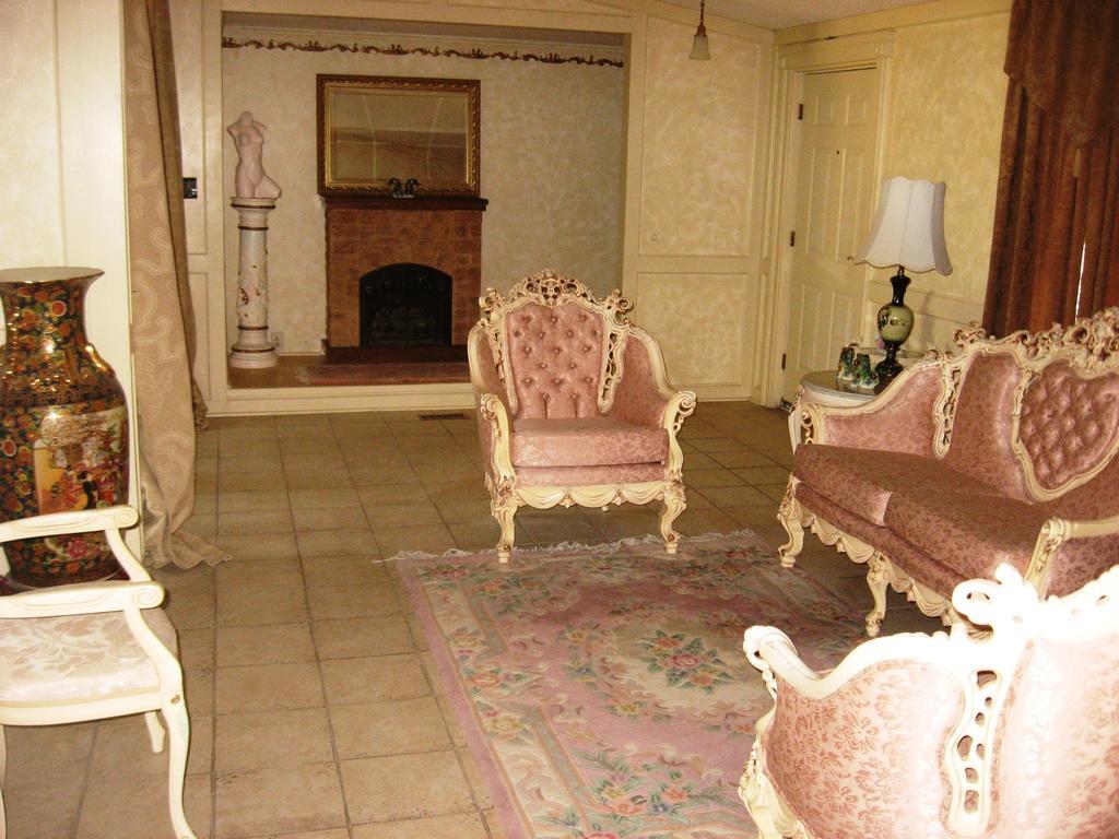 Shady Lady Bed And Breakfast Scottys Junction Exterior foto